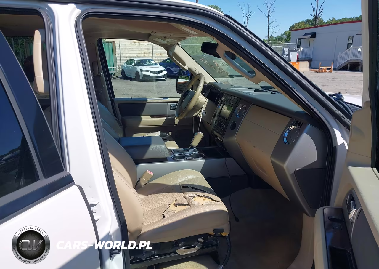 2011 Ford Expedition Xlt VIN:1FMJU1J54BEF45340 - 5