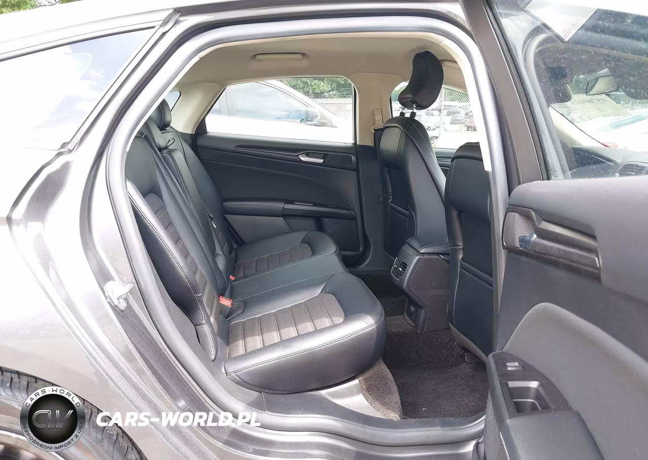 2018 Ford Fusion Se VIN:3FA6P0HD5JR251021 - 8