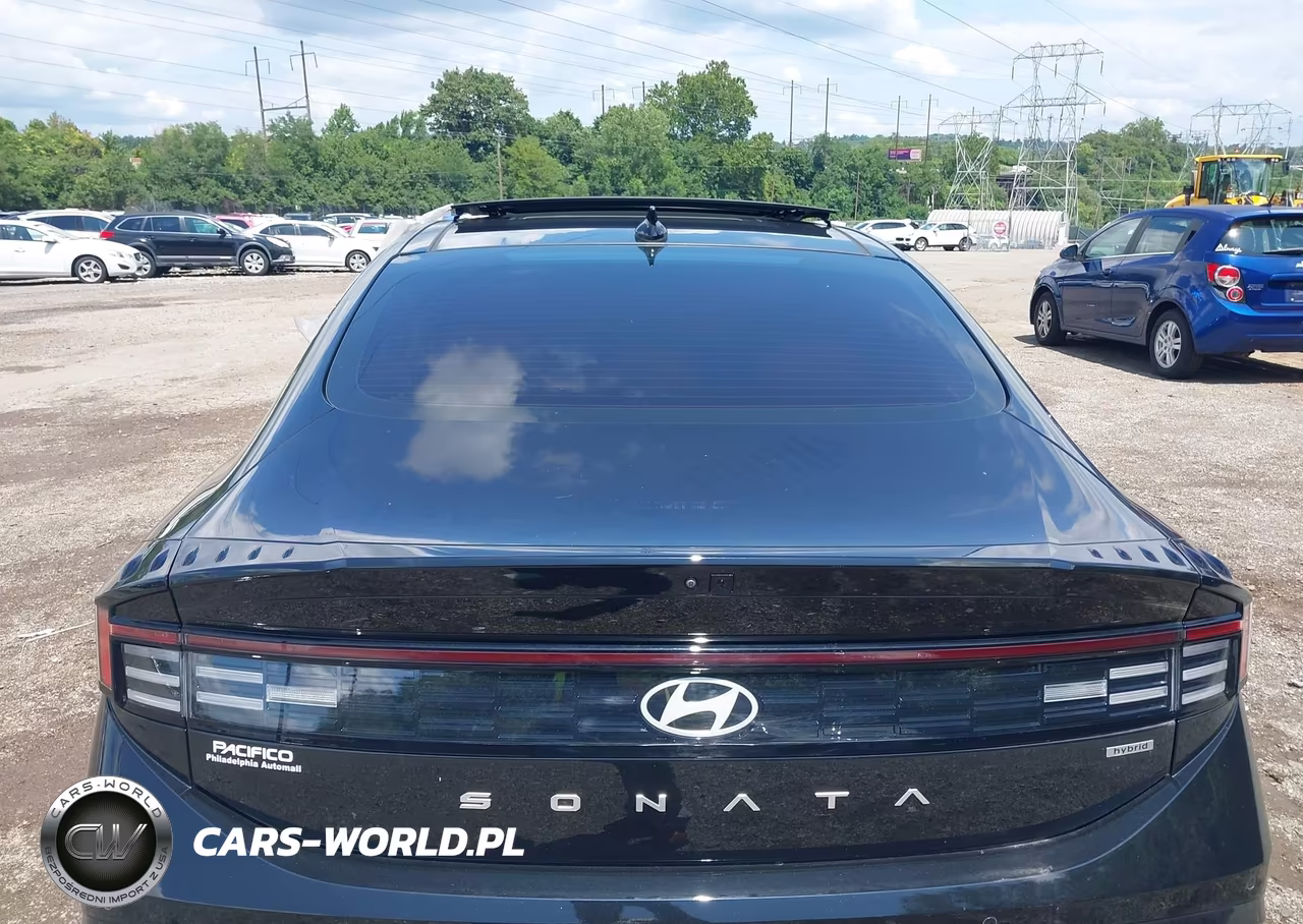 2025 Hyundai Sonata Hybrid Limited VIN:KMHL54JJ0SA114795 - 16
