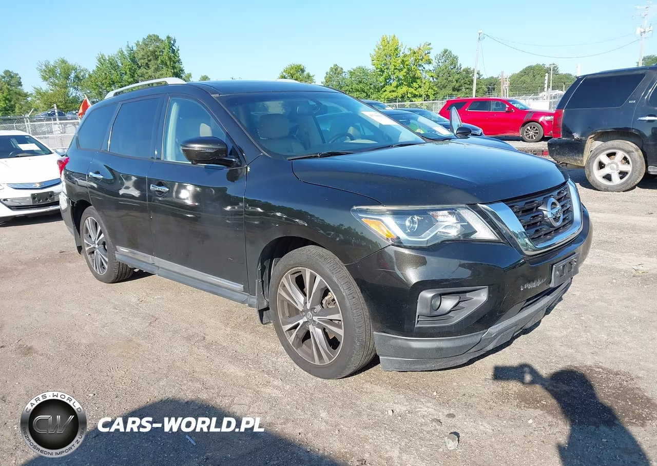 2017 Nissan Pathfinder Platinum
