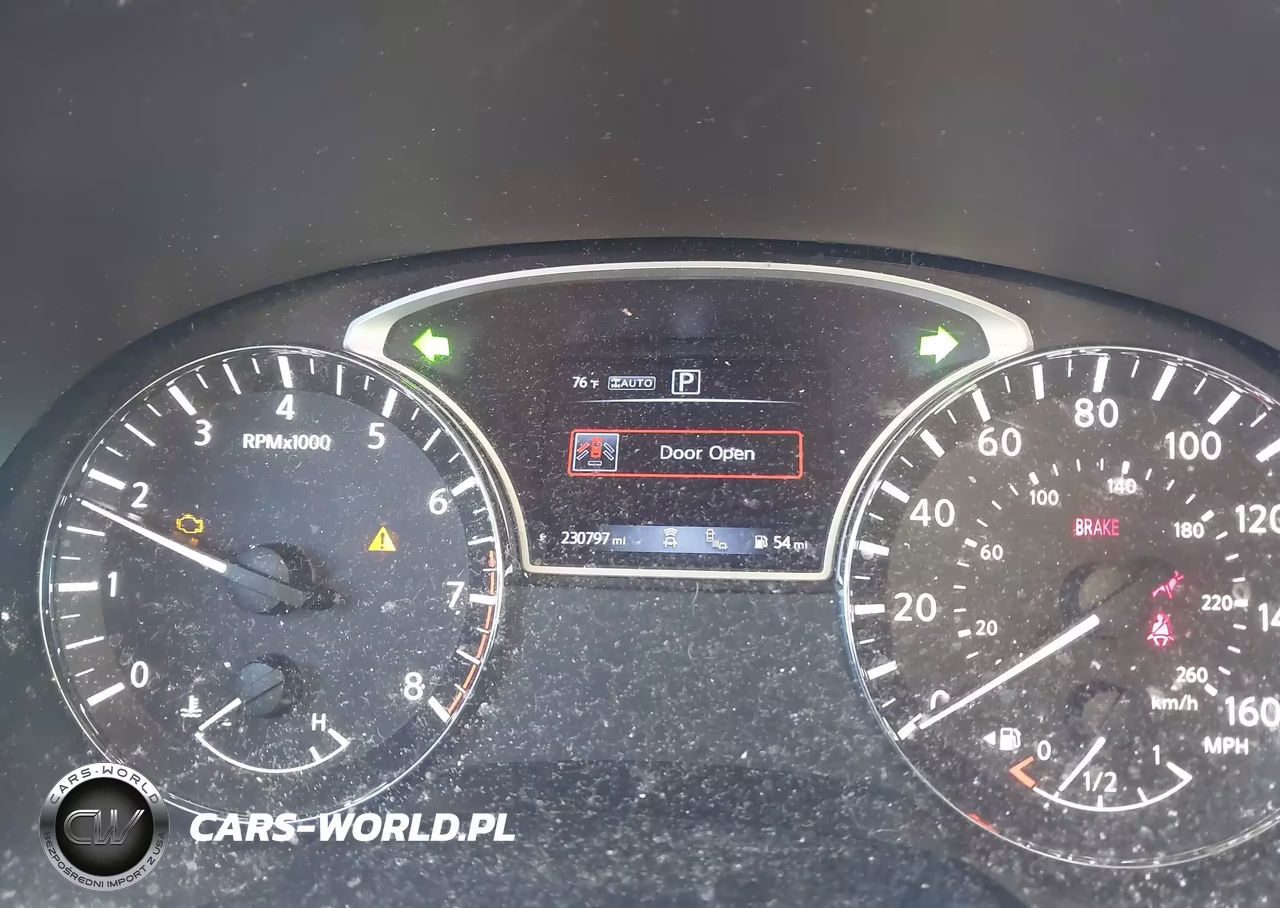 2017 Nissan Pathfinder Platinum VIN:5N1DR2MM7HC602058 - 7
