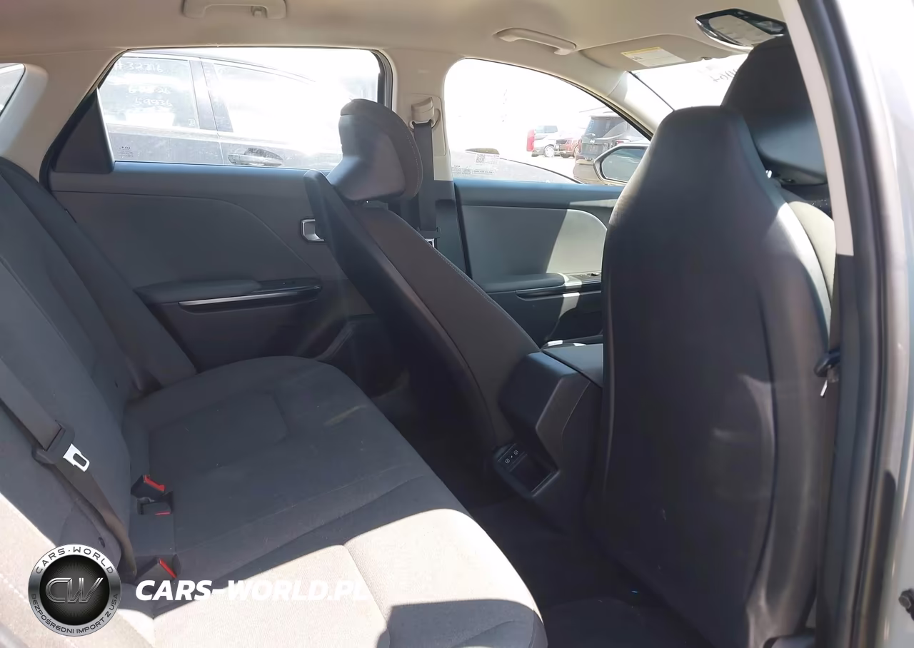 2025 Kia K4 Lxs VIN:3KPFT4DE1SE245124 - 8