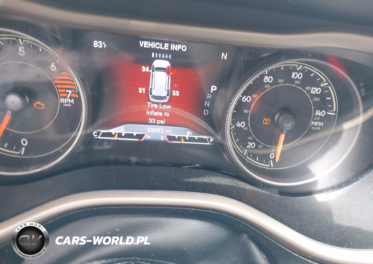 2018 Jeep Cherokee Limited 4X4 VIN:1C4PJMDB6JD571274 - 7