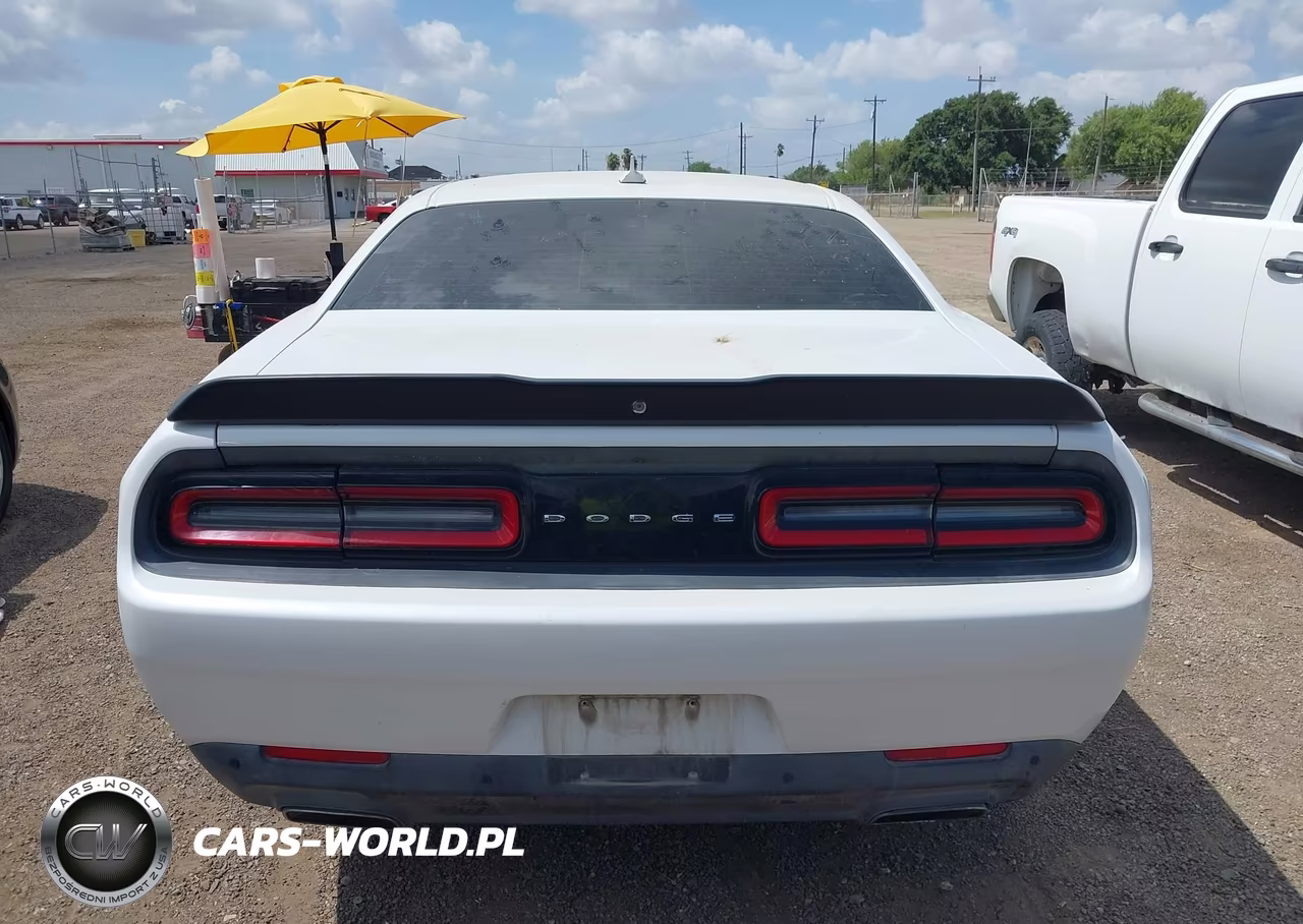2015 Dodge Challenger R-T Plus VIN:2C3CDZBT4FH709570 - 16