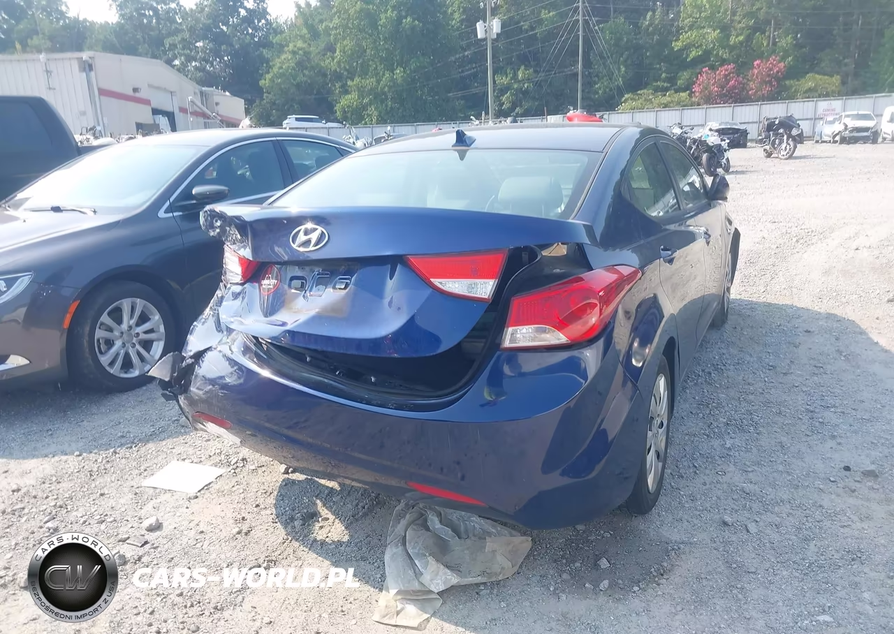2013 Hyundai Elantra Gls VIN:KMHDH4AE3DU485644 - 4