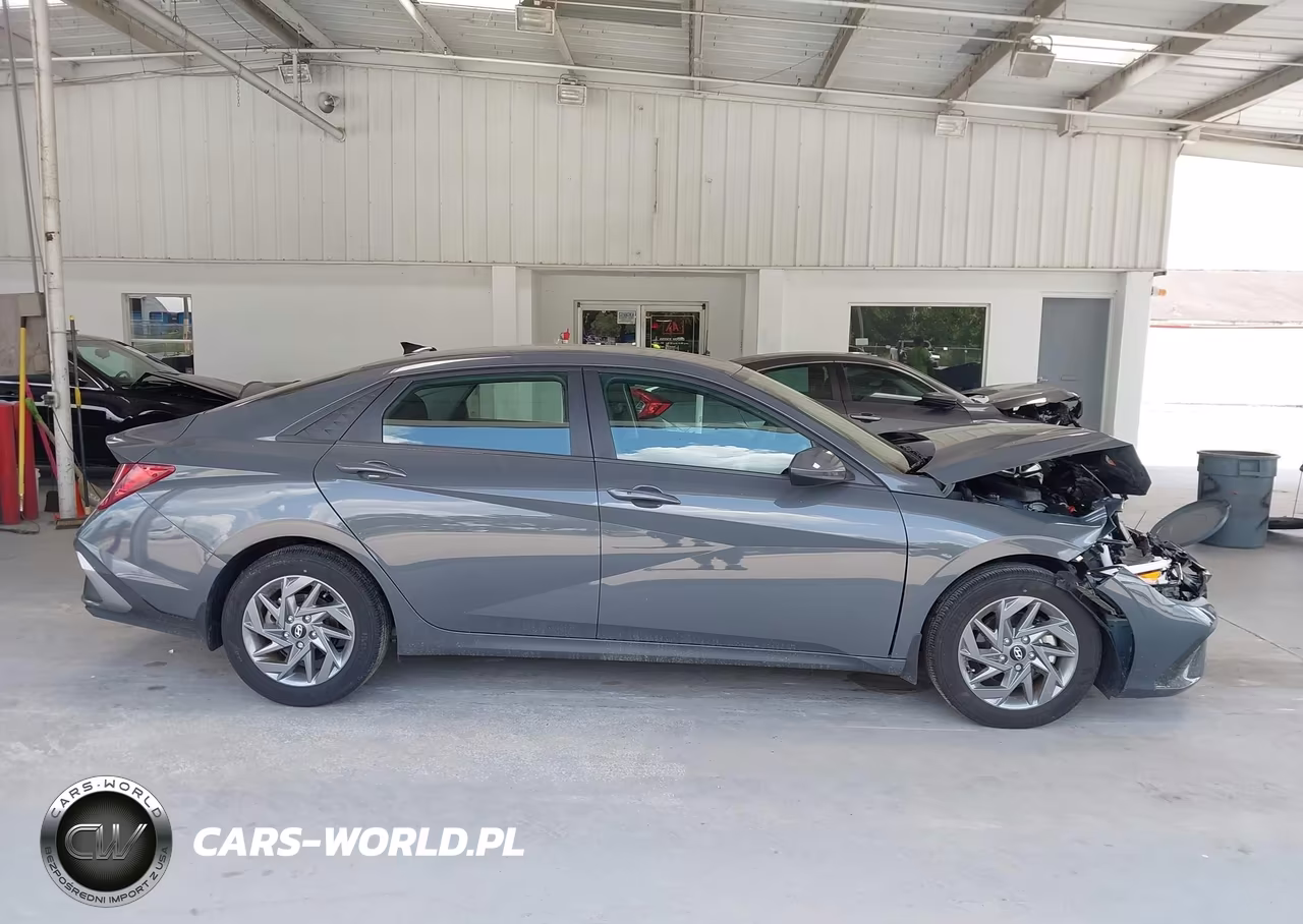 2024 Hyundai Elantra Sel VIN:KMHLM4DG3RU801135 - 13