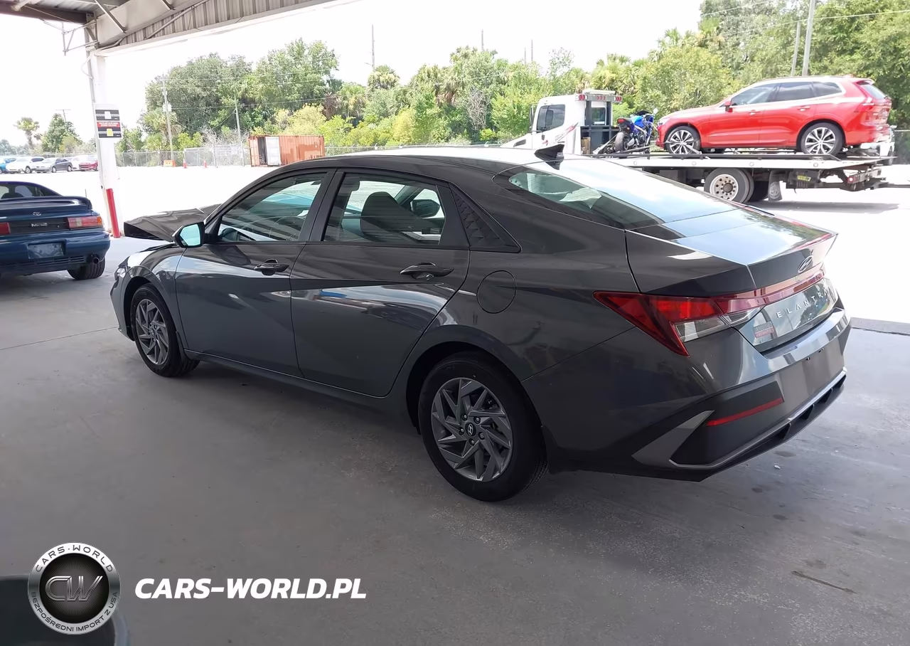 2024 Hyundai Elantra Sel VIN:KMHLM4DG3RU801135 - 3