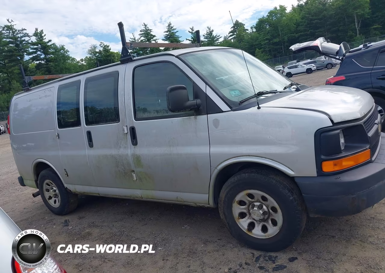 2010 Chevrolet Express 1500 Work Van VIN:1GCUGADX0A1181543 - 14