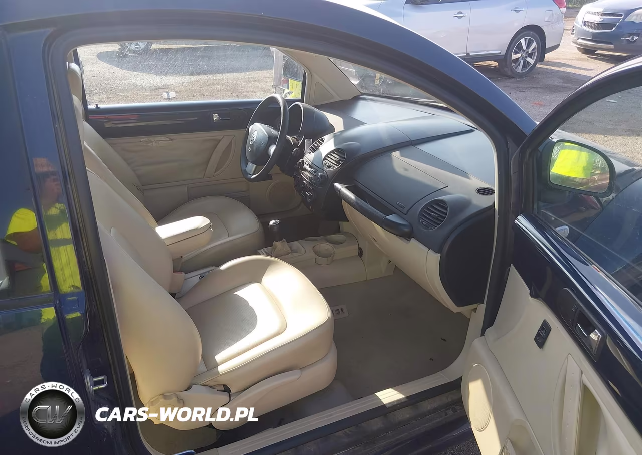 2000 Volkswagen New Beetle Gls VIN:3VWCA21C7YM410296 - 5