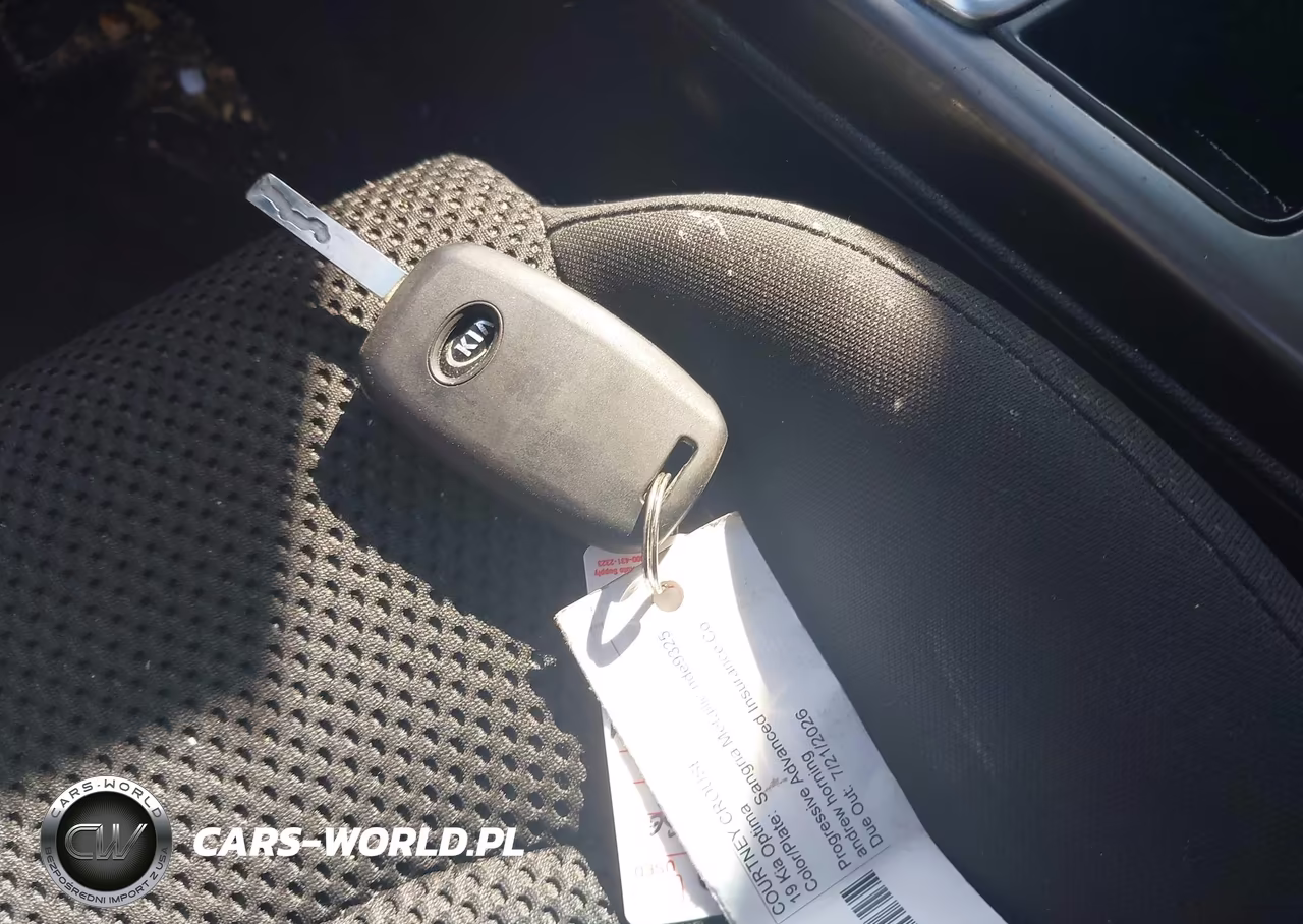 2019 Kia Optima Lx VIN:5XXGT4L30KG343721 - 11