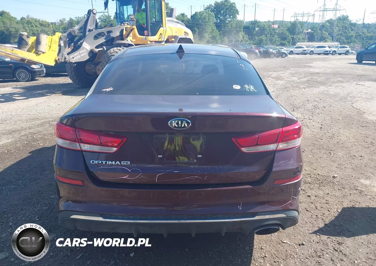 2019 Kia Optima Lx VIN:5XXGT4L30KG343721 - 17
