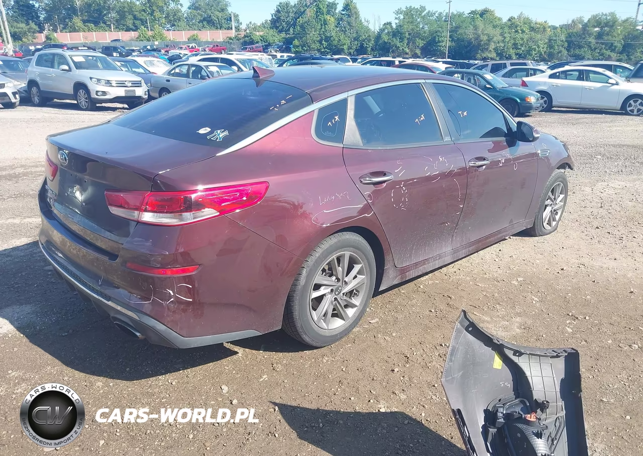 2019 Kia Optima Lx VIN:5XXGT4L30KG343721 - 4