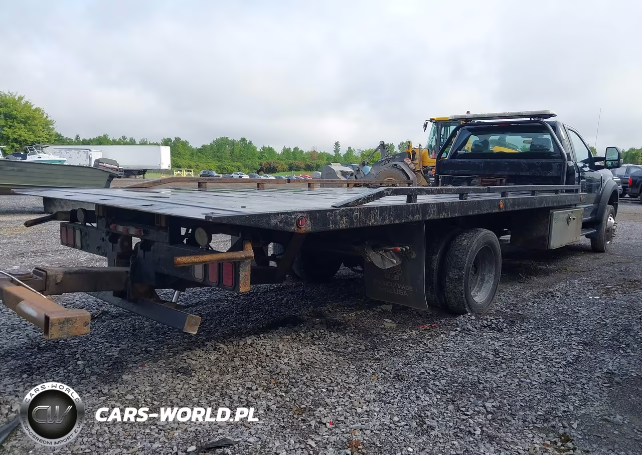 2020 Ford F-550 Chassis Xl VIN:1FDUF5HN3LEE88828 - 4