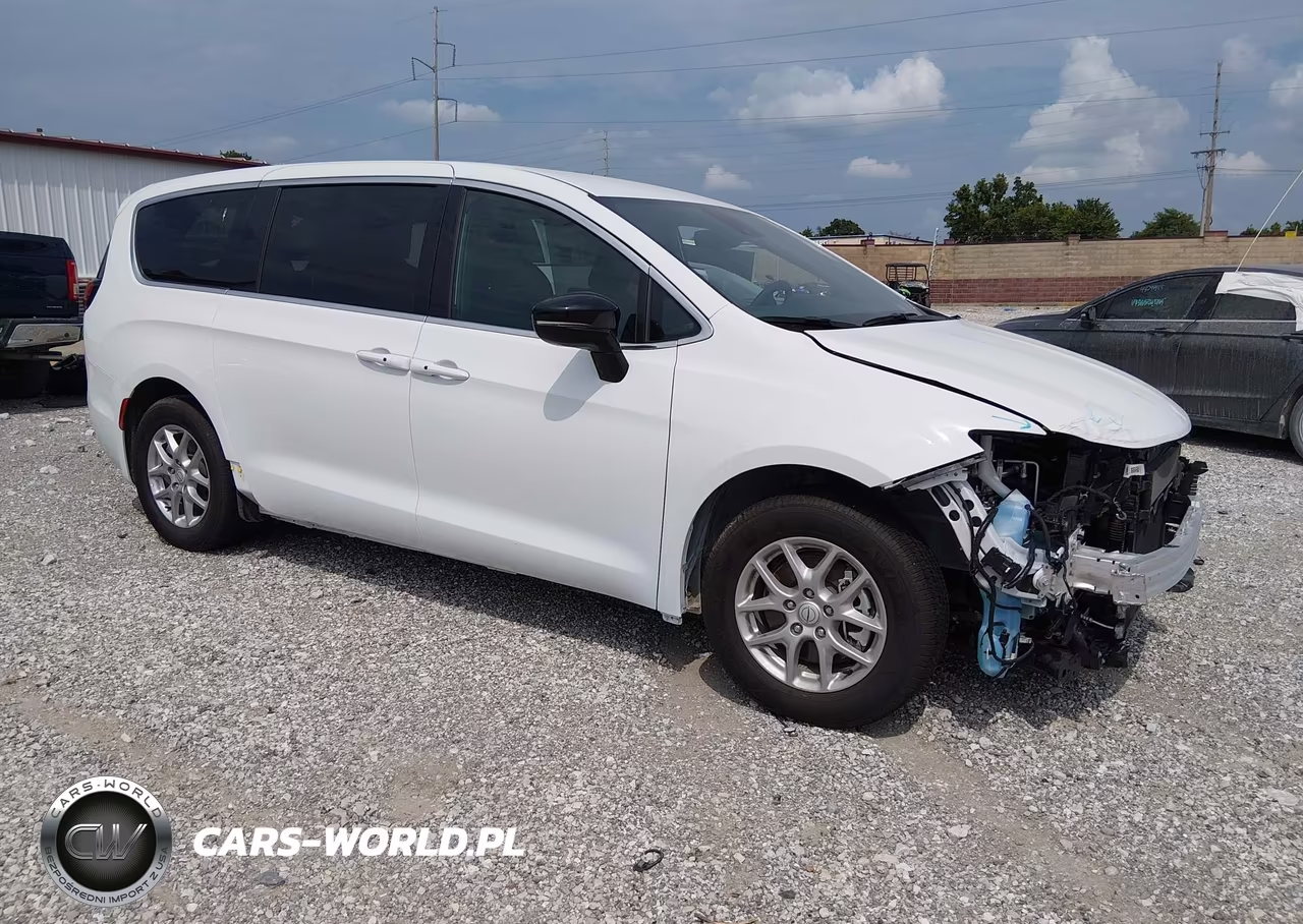 2025 Chrysler Voyager Lx VIN:2C4RC1CG6SR583602 - 1