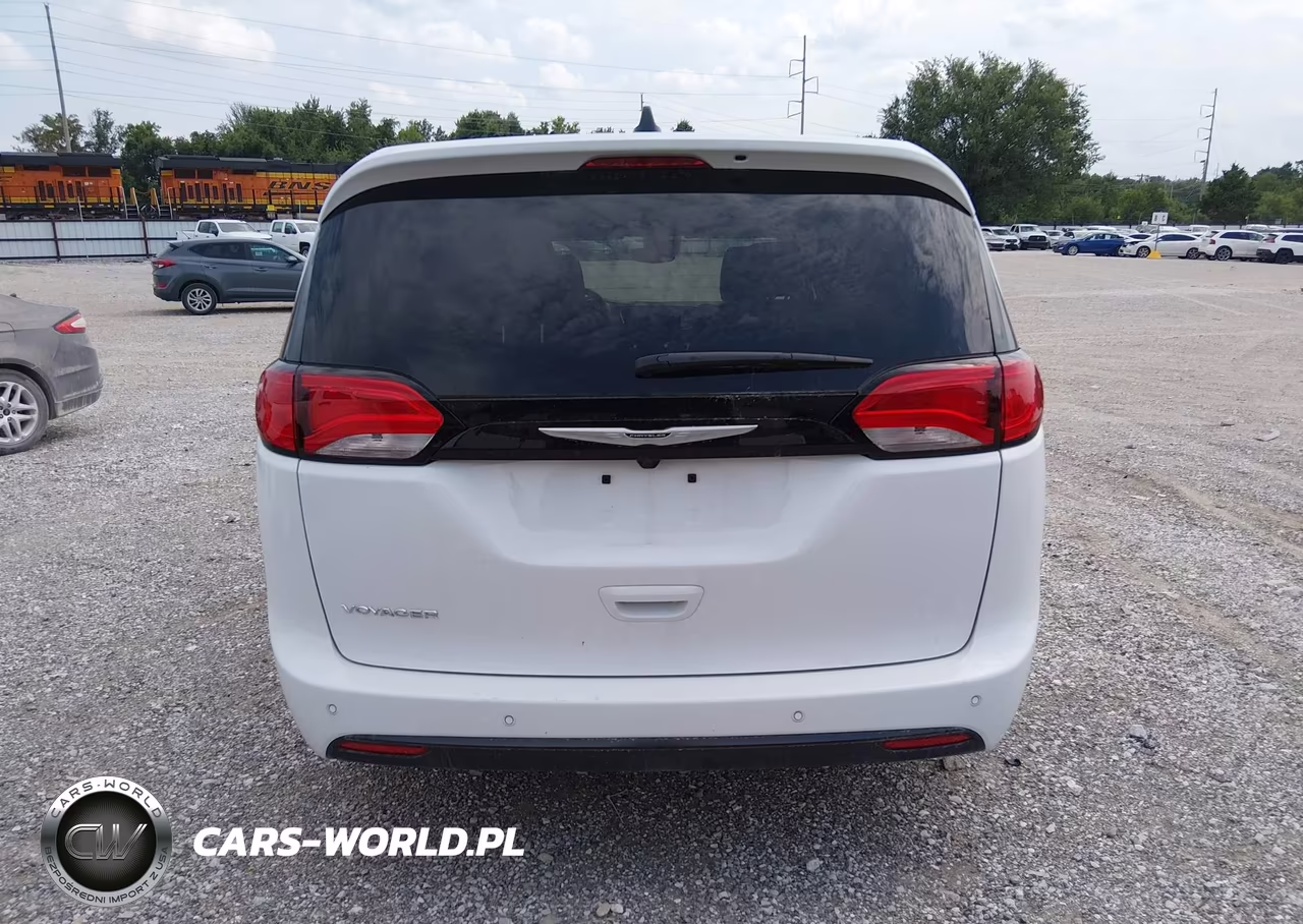 2025 Chrysler Voyager Lx VIN:2C4RC1CG6SR583602 - 19