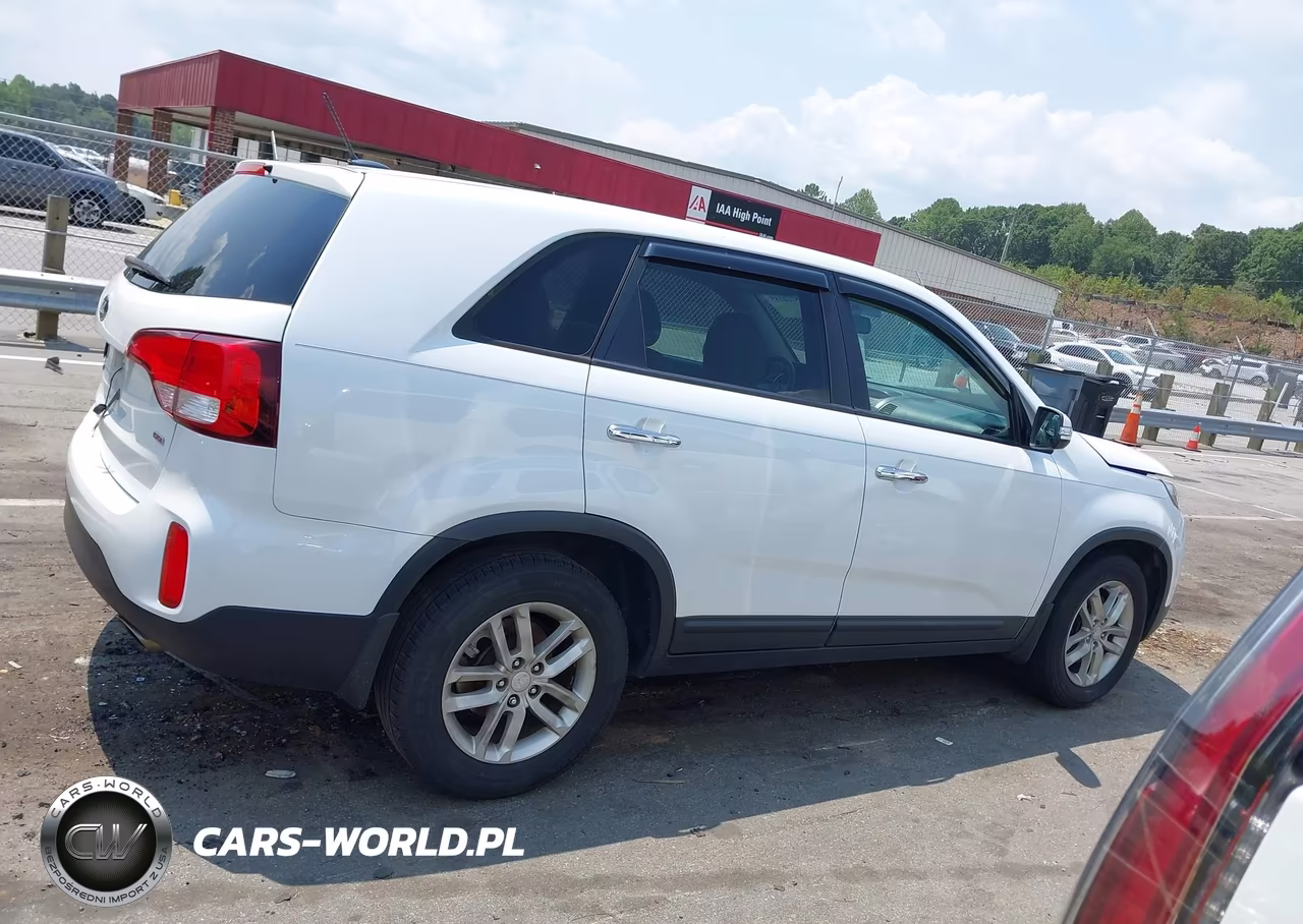 2015 Kia Sorento Lx VIN:5XYKT3A61FG591110 - 13