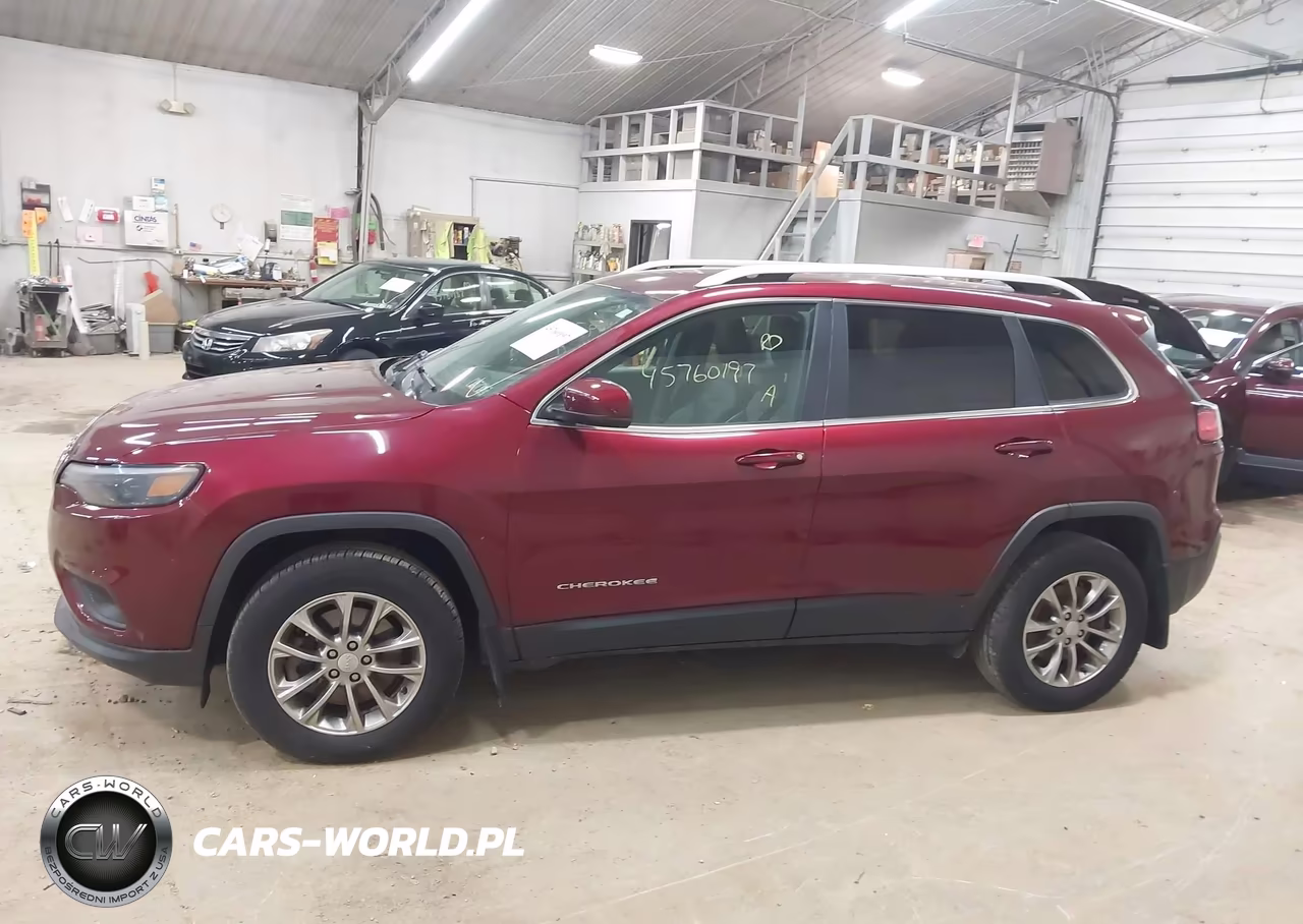 2019 Jeep Cherokee Latitude Plus 4X4 VIN:1C4PJMLB9KD442304 - 14