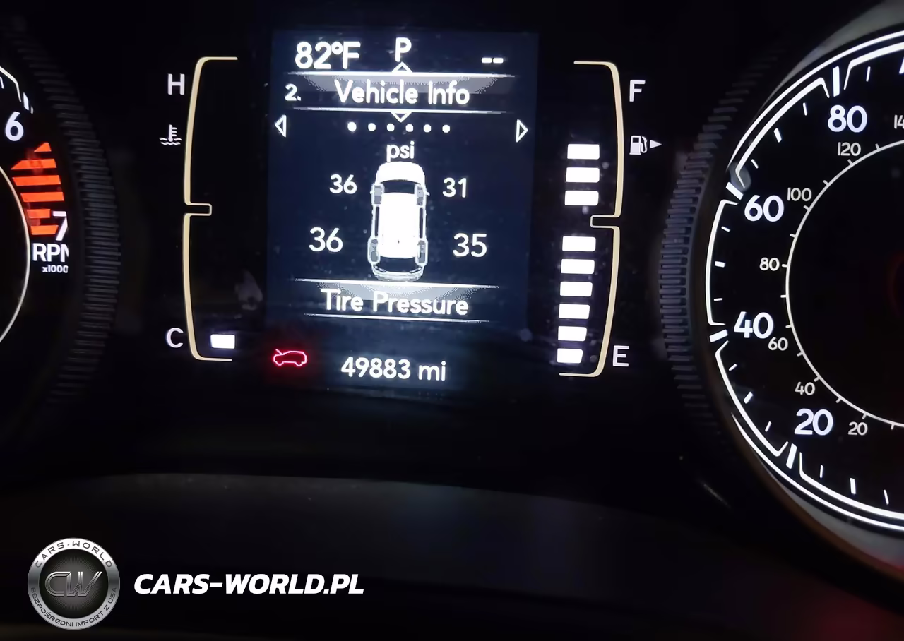 2019 Jeep Cherokee Latitude Plus 4X4 VIN:1C4PJMLB9KD442304 - 15