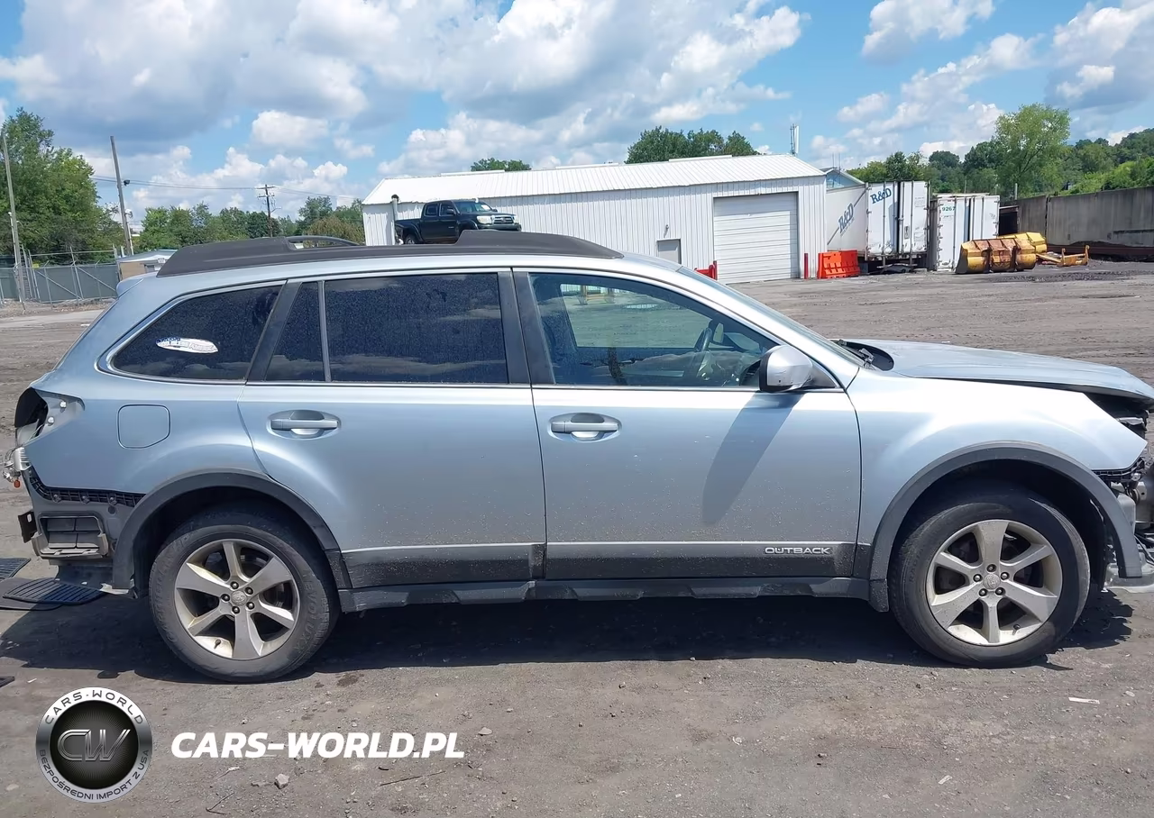 2013 Subaru Outback 2.5I Premium VIN:4S4BRBCCXD3249132 - 13