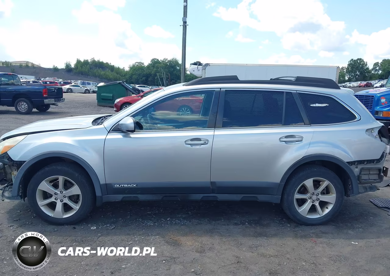 2013 Subaru Outback 2.5I Premium VIN:4S4BRBCCXD3249132 - 14