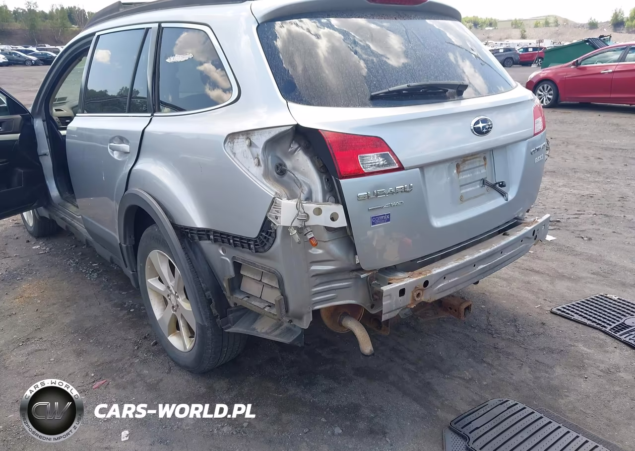 2013 Subaru Outback 2.5I Premium VIN:4S4BRBCCXD3249132 - 6