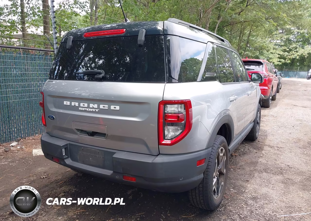 2021 Ford Bronco Sport Outer Banks VIN:3FMCR9C65MRA51700 - 4