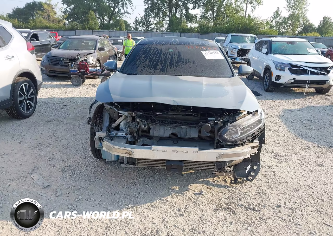 2018 Honda Accord Sport VIN:1HGCV1F35JA095271 - 13