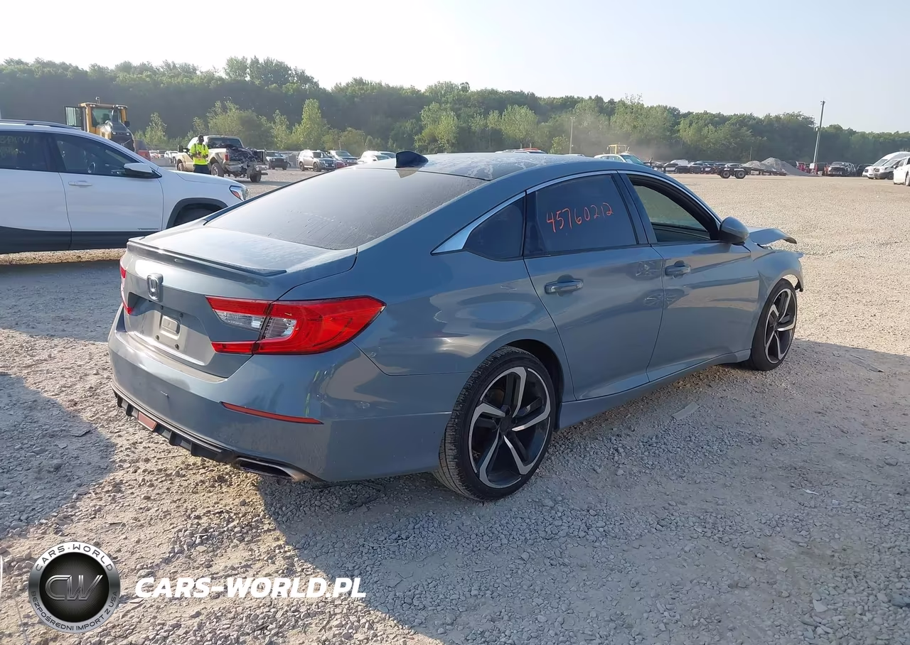 2018 Honda Accord Sport VIN:1HGCV1F35JA095271 - 4