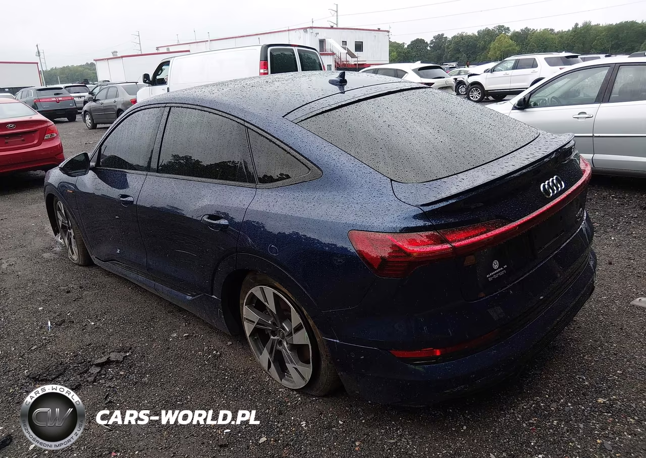 2022 Audi E-Tron Sportback Premium S Line Quattro VIN:WA11AAGE3NB028602 - 3