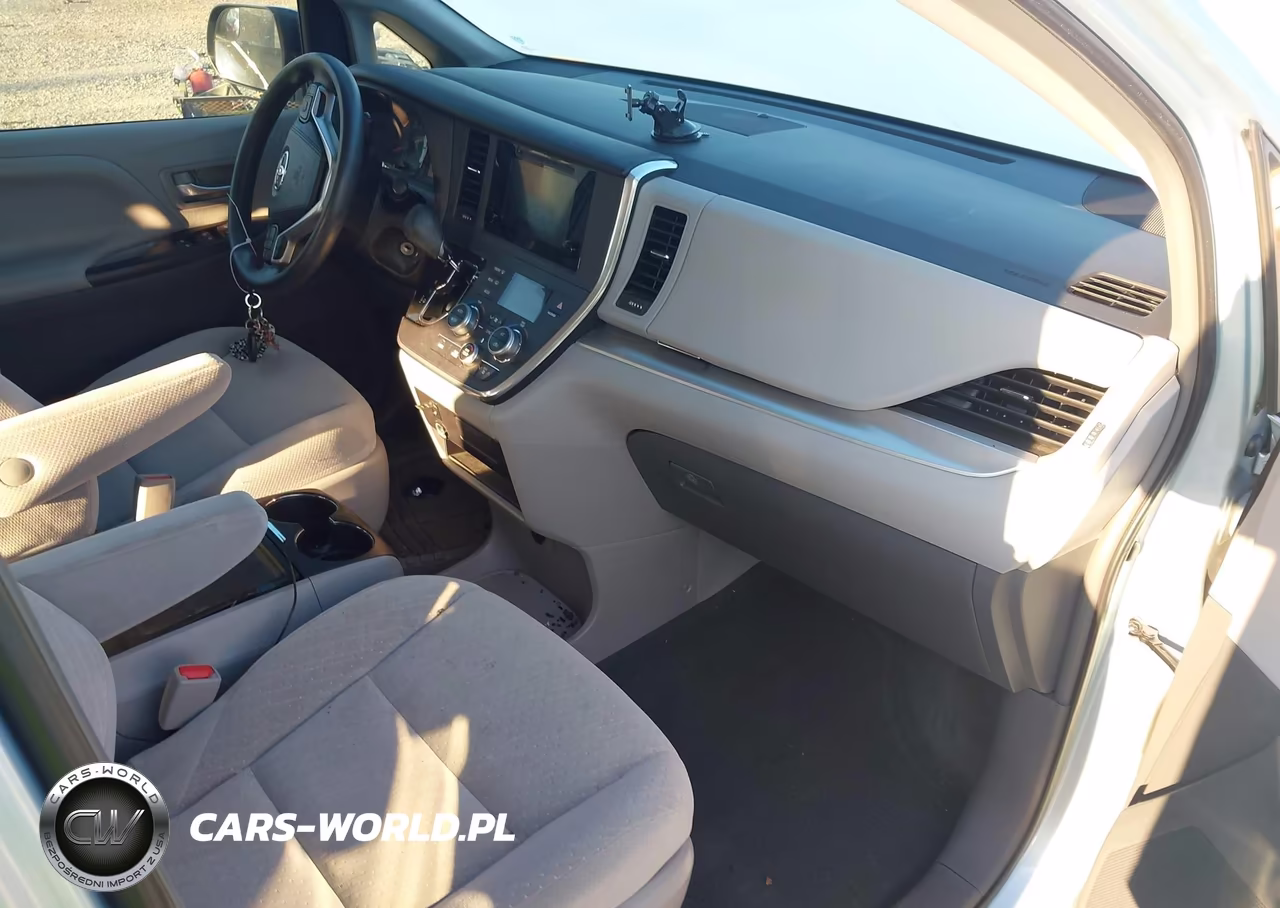 2016 Toyota Sienna Le 8 Passenger VIN:5TDKK3DC8GS713986 - 5