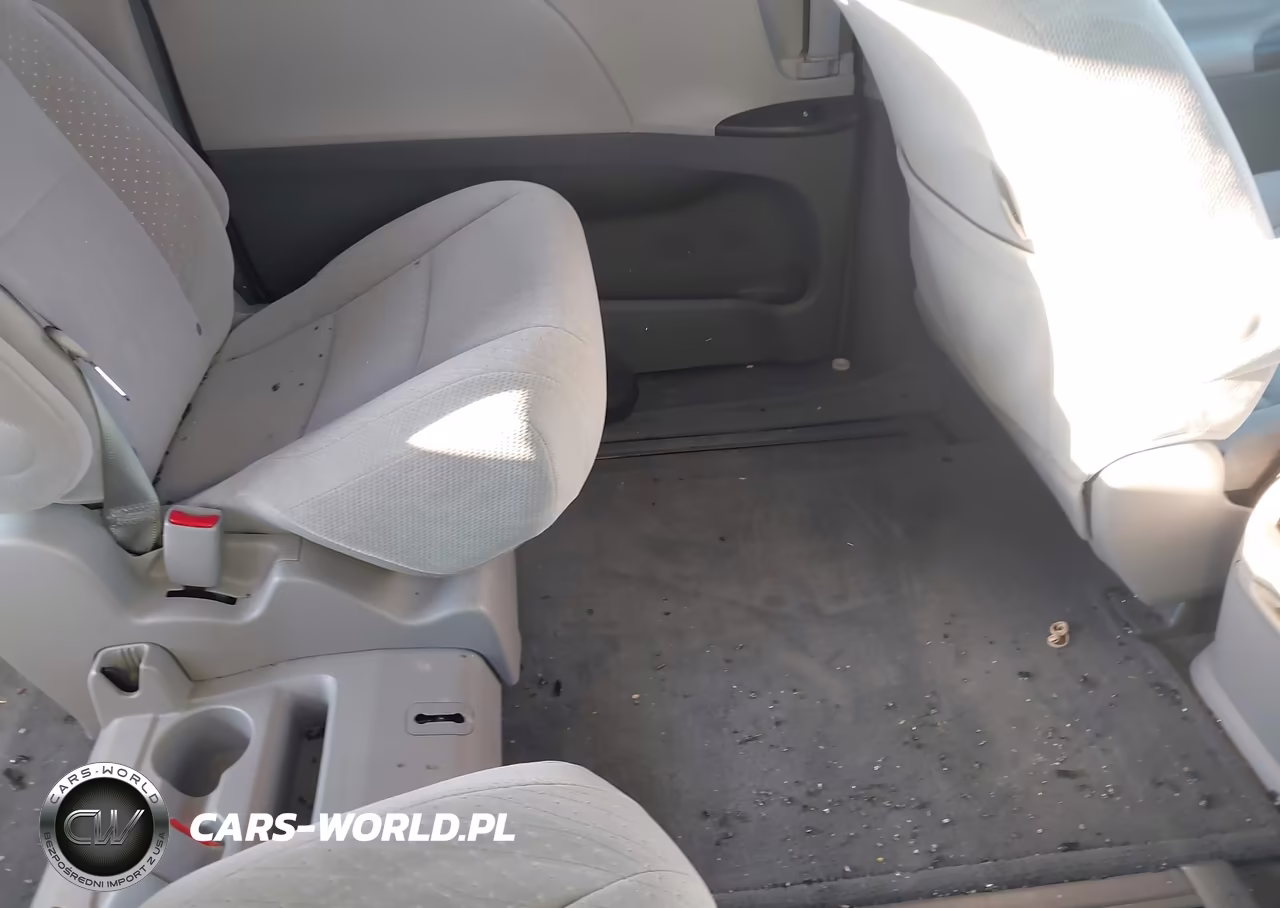 2016 Toyota Sienna Le 8 Passenger VIN:5TDKK3DC8GS713986 - 8