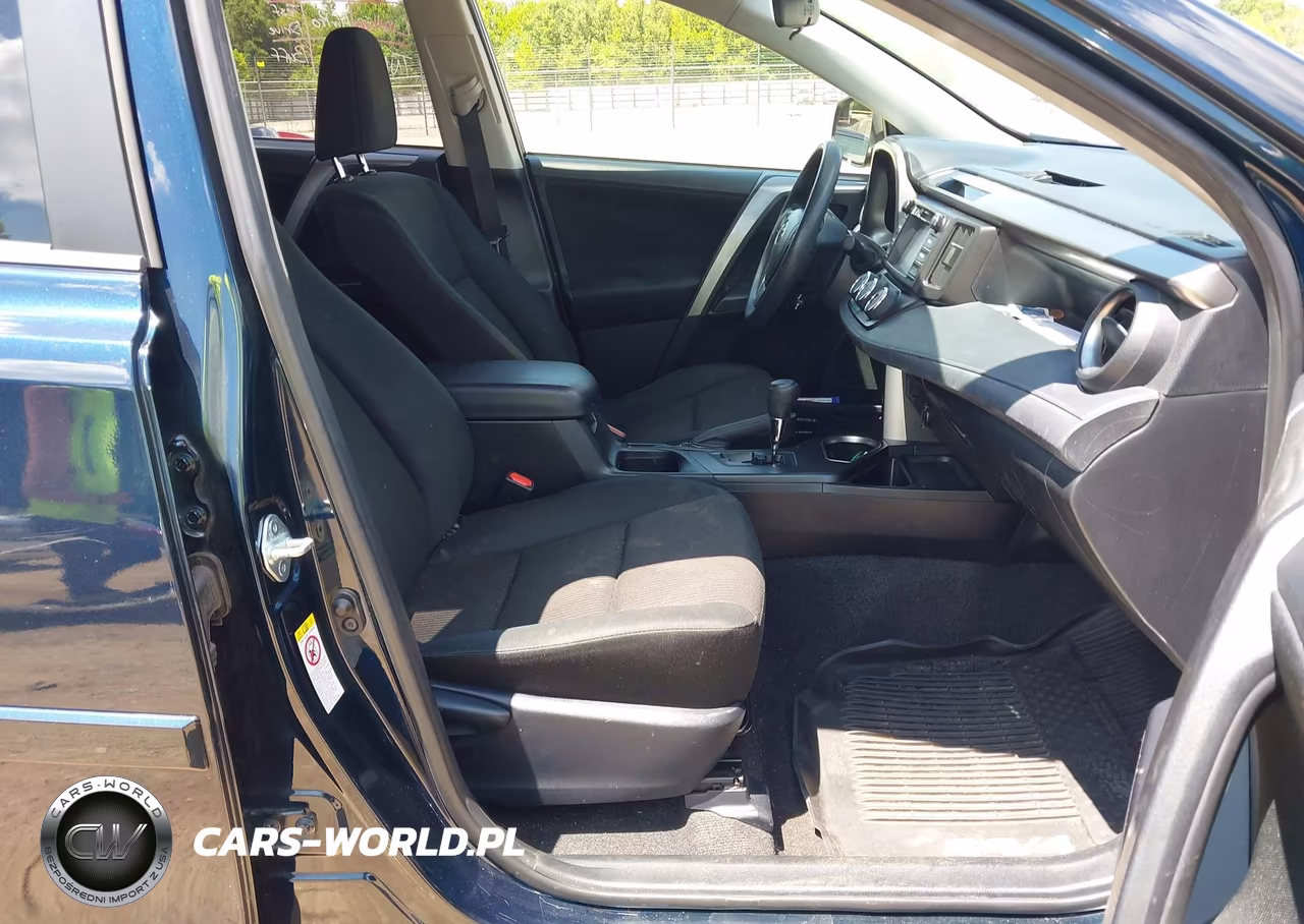 2017 Toyota Rav4 Le VIN:JTMBFREV7HJ707327 - 5