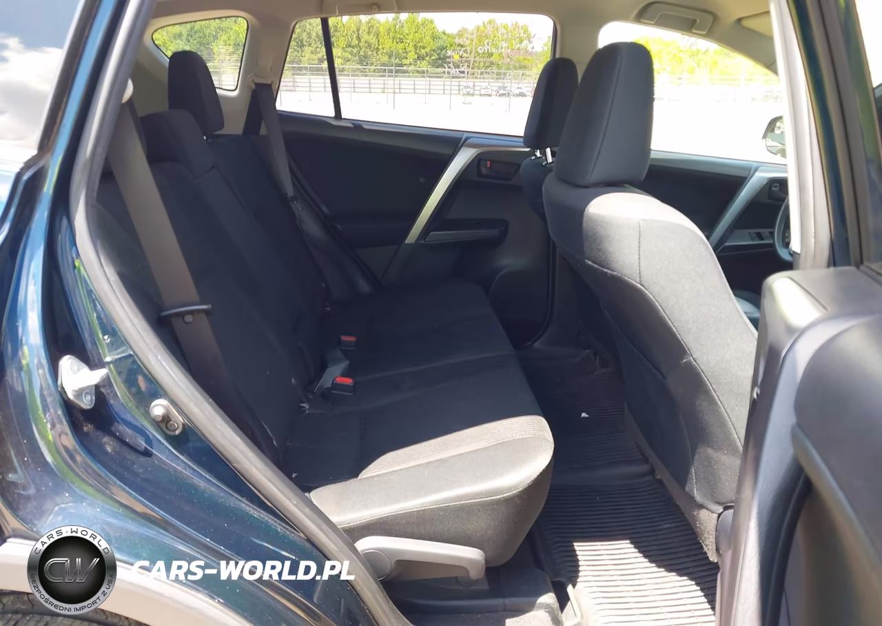 2017 Toyota Rav4 Le VIN:JTMBFREV7HJ707327 - 8