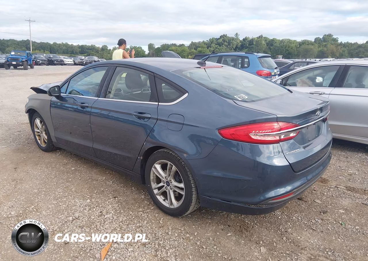 2018 Ford Fusion Se VIN:3FA6P0H74JR135027 - 3