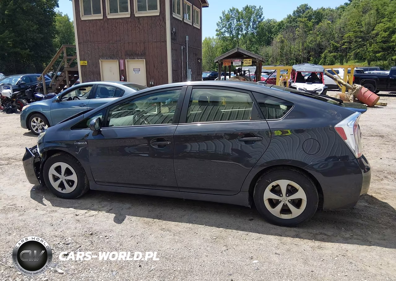 2015 Toyota Prius VIN:JTDKN3DU9F0444088 - 14