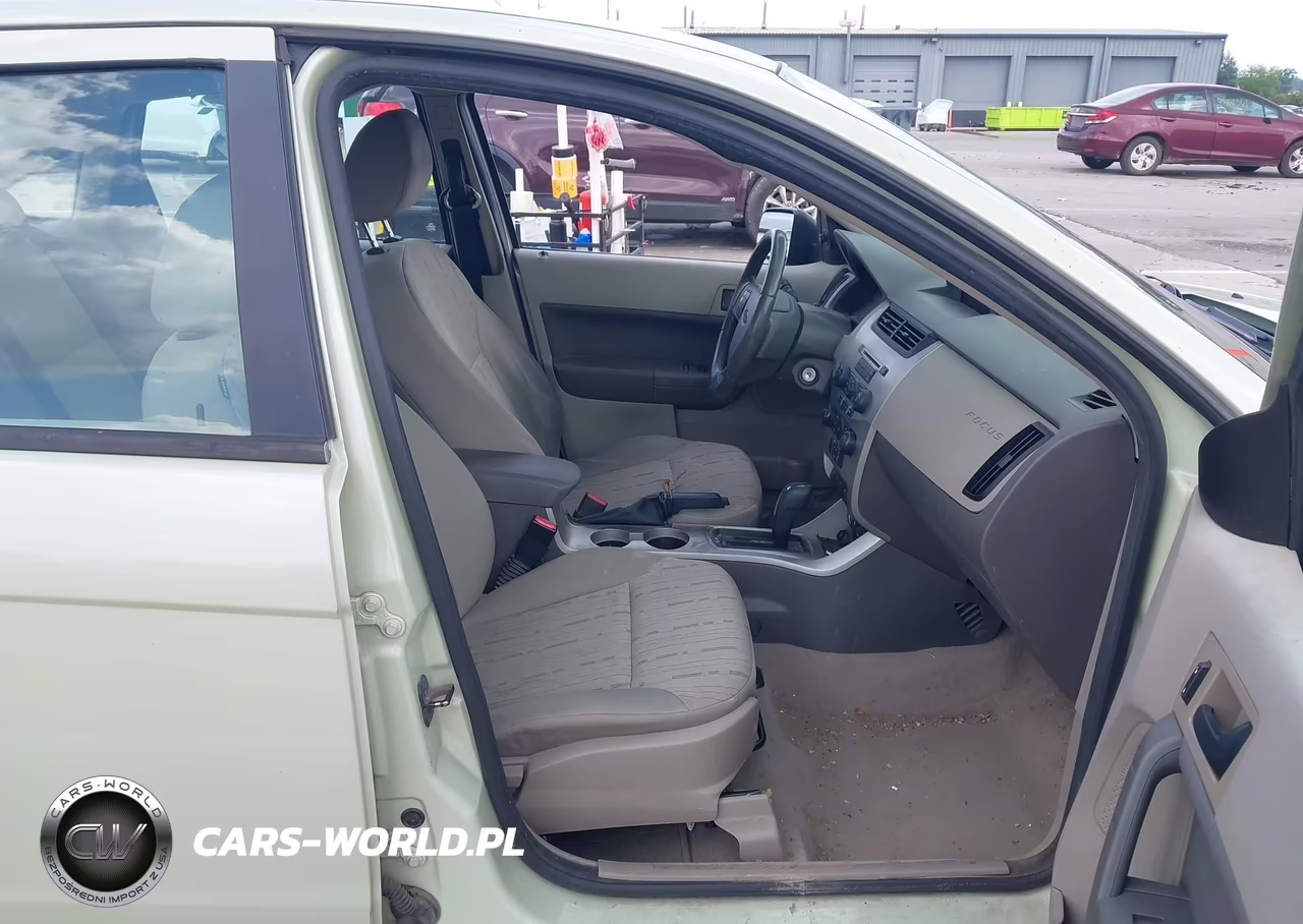 2010 Ford Focus Se VIN:1FAHP3FN4AW295546 - 5