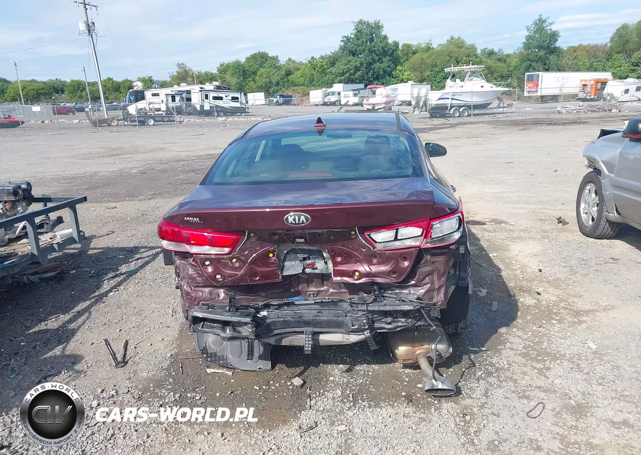 2019 Kia Optima Lx VIN:5XXGT4L31KG296022 - 17
