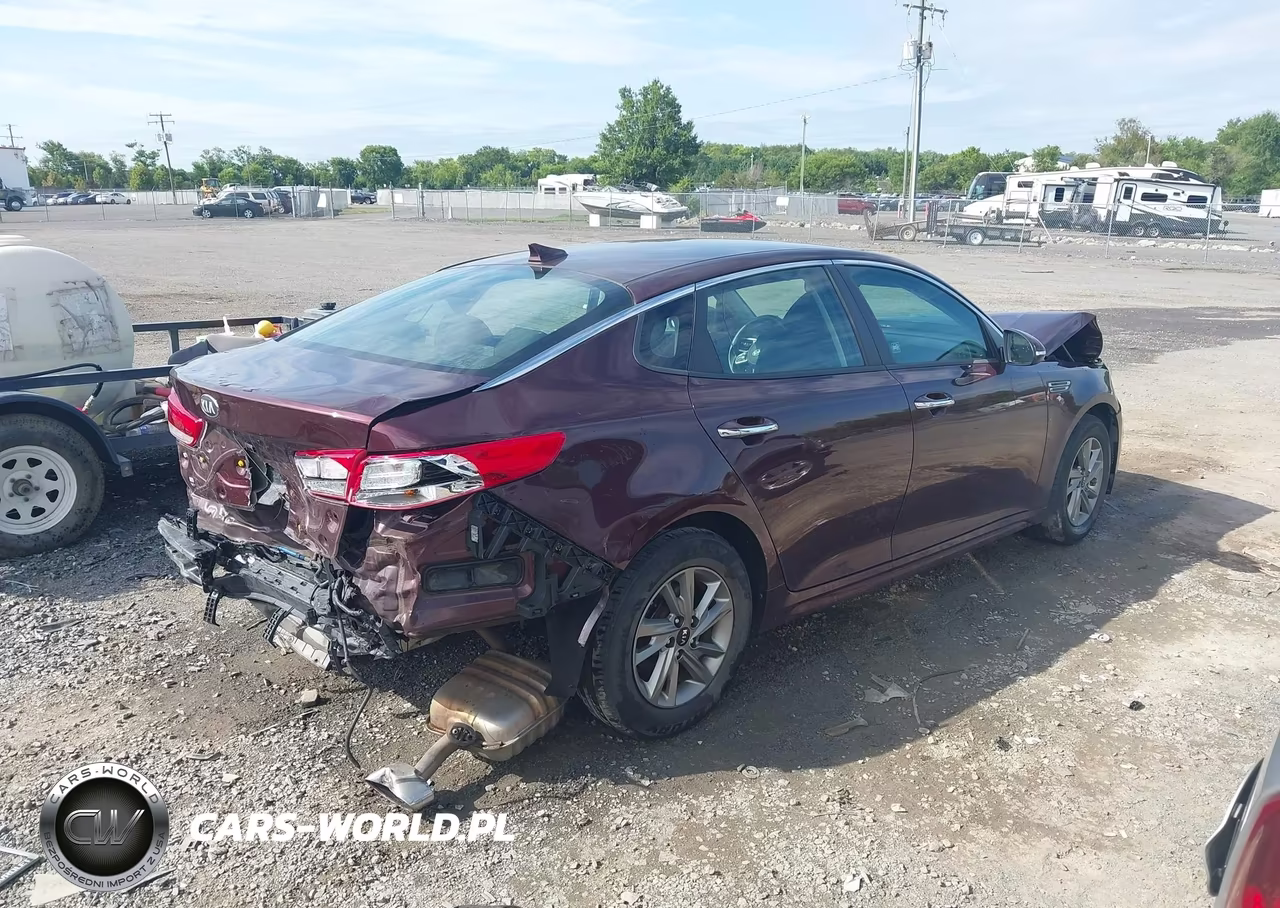 2019 Kia Optima Lx VIN:5XXGT4L31KG296022 - 4