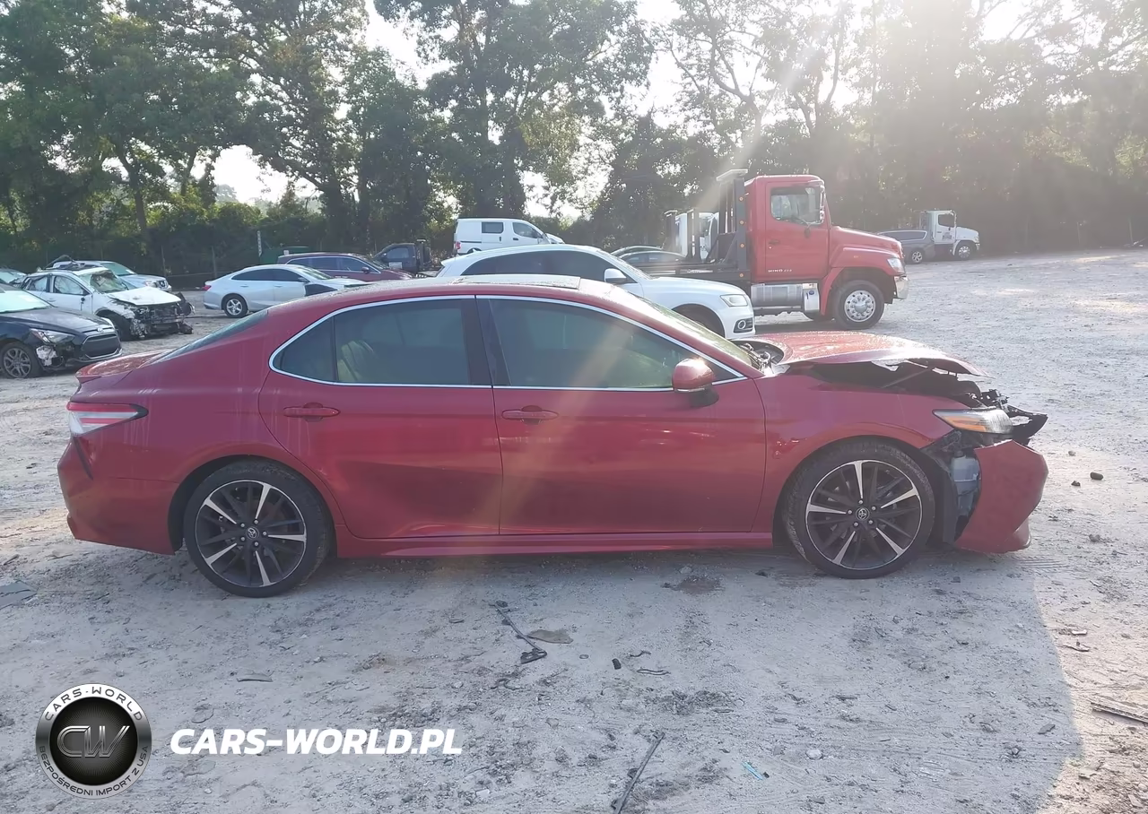 2018 Toyota Camry Xse VIN:4T1B61HK3JU669257 - 13