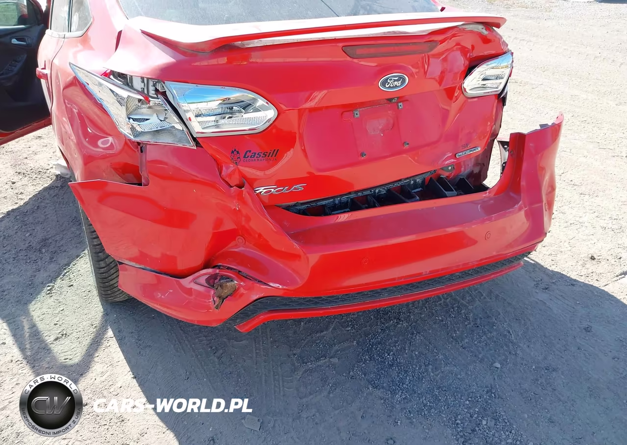 2015 Ford Focus Se VIN:1FADP3F26FL322632 - 6
