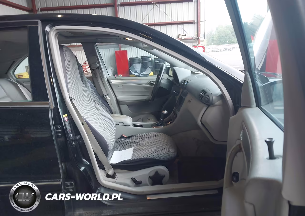 2005 Mercedes-Benz C 230 Kompressor Sport VIN:WDBRF40J35F711622 - 5