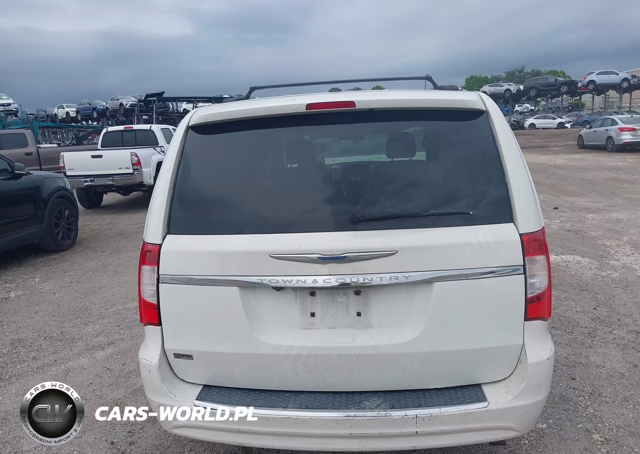 2011 Chrysler Town & Country Touring VIN:2A4RR5DG1BR638357 - 16