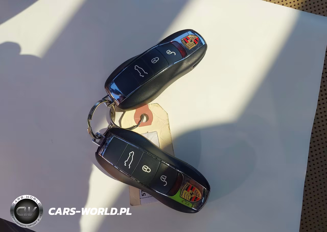 2016 Porsche Cayenne VIN:WP1AA2A24GKA12761 - 11