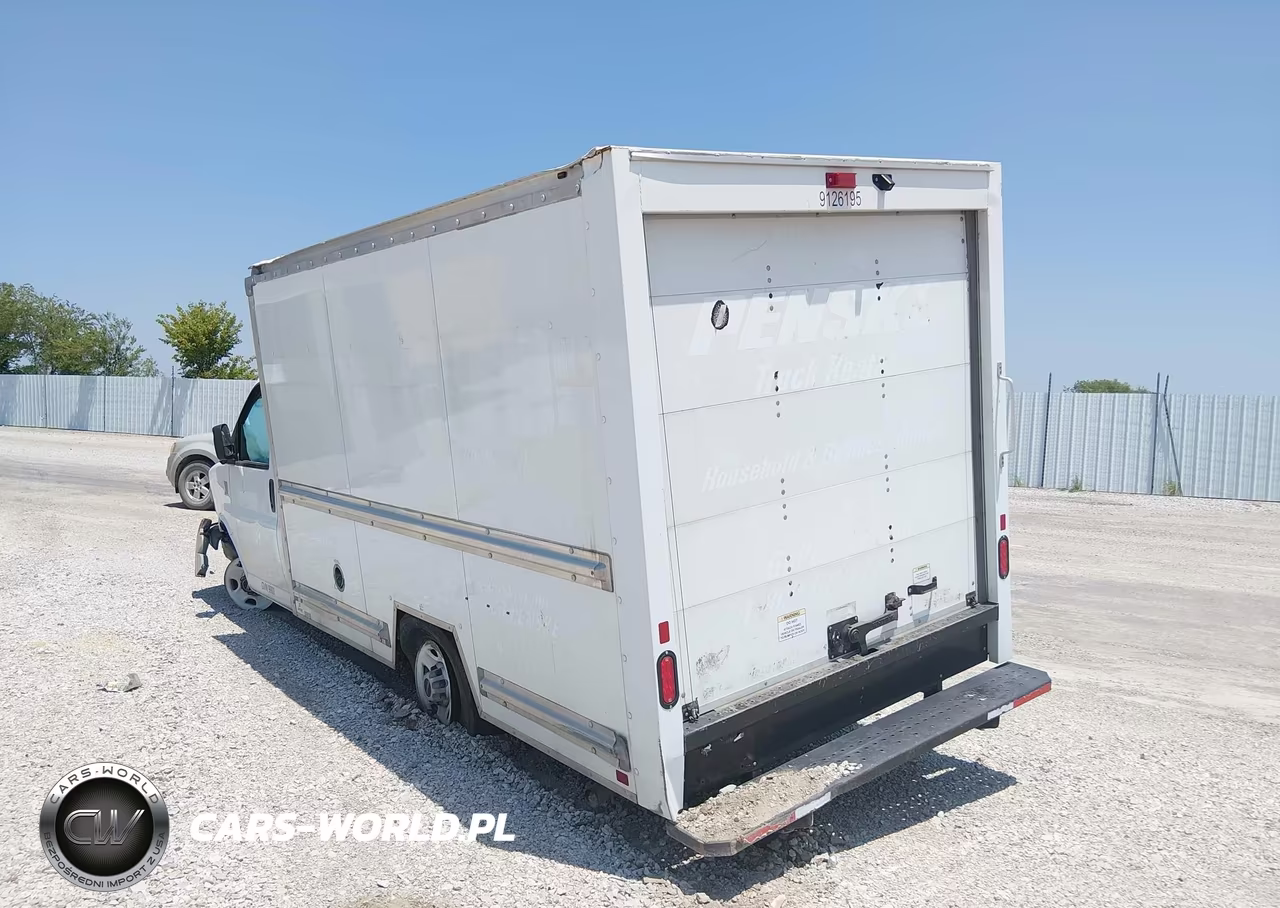 2022 GMC Savana Cutaway Work Van VIN:1GD07RFP4N1179368 - 3