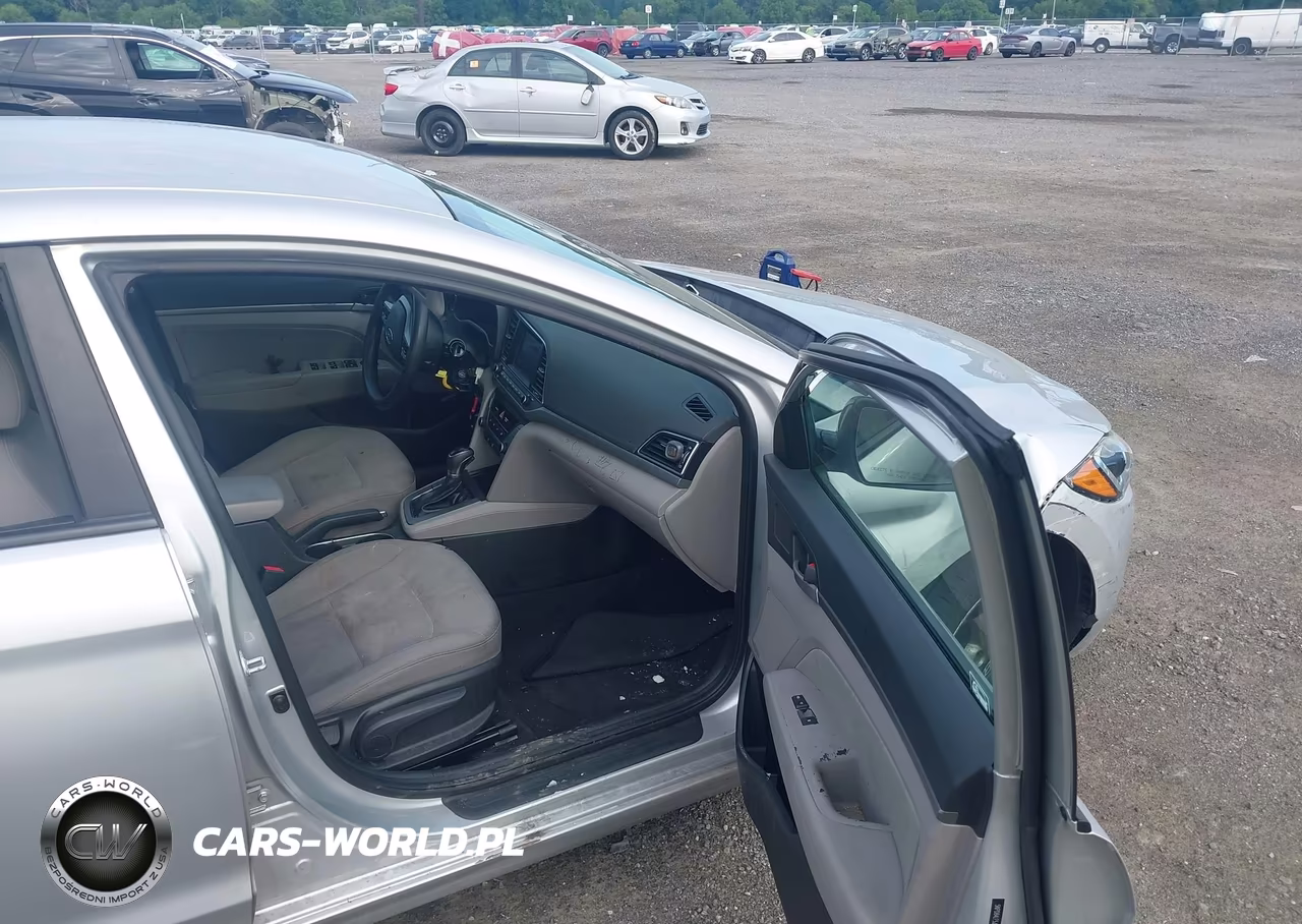2018 Hyundai Elantra Sel VIN:5NPD84LF5JH320985 - 5