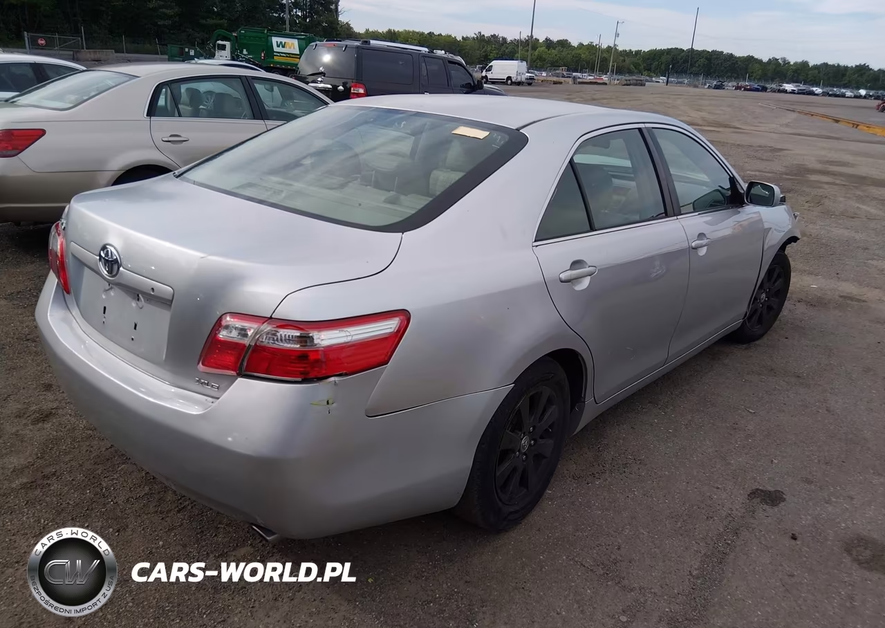 2007 Toyota Camry Xle VIN:JTNBE46K573032733 - 4
