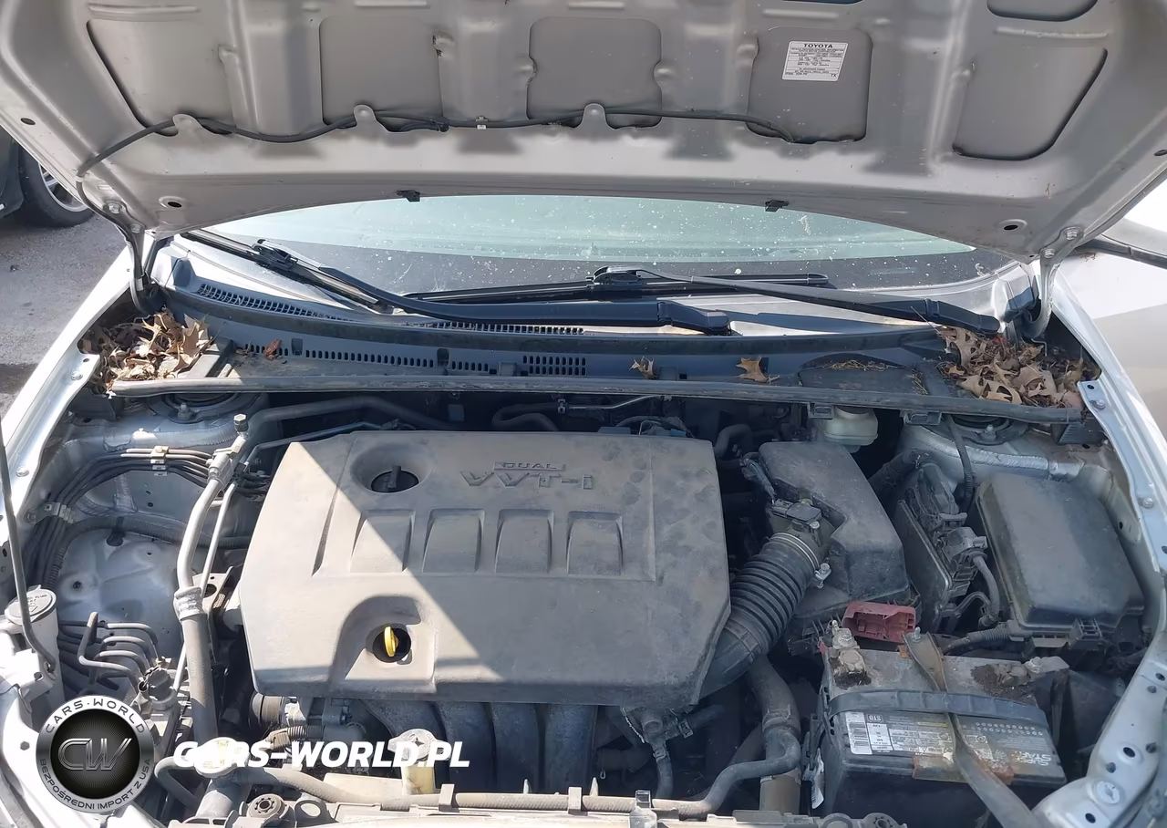 2015 Toyota Corolla Le VIN:5YFBURHEXFP329773 - 10