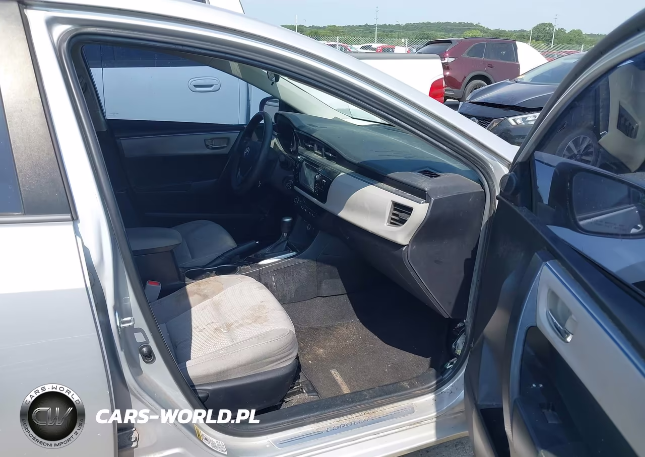 2015 Toyota Corolla Le VIN:5YFBURHEXFP329773 - 5