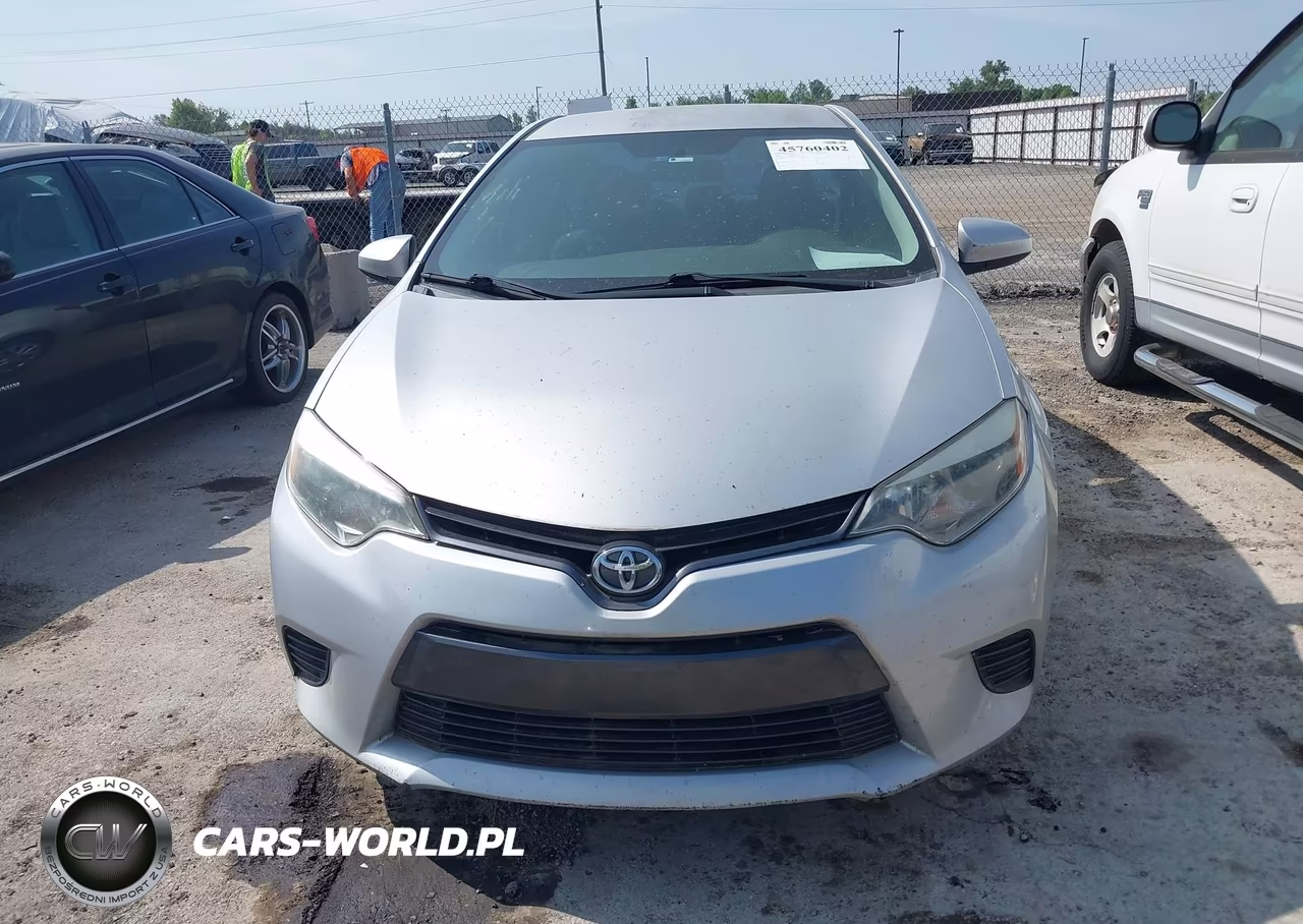 2015 Toyota Corolla Le VIN:5YFBURHEXFP329773 - 6