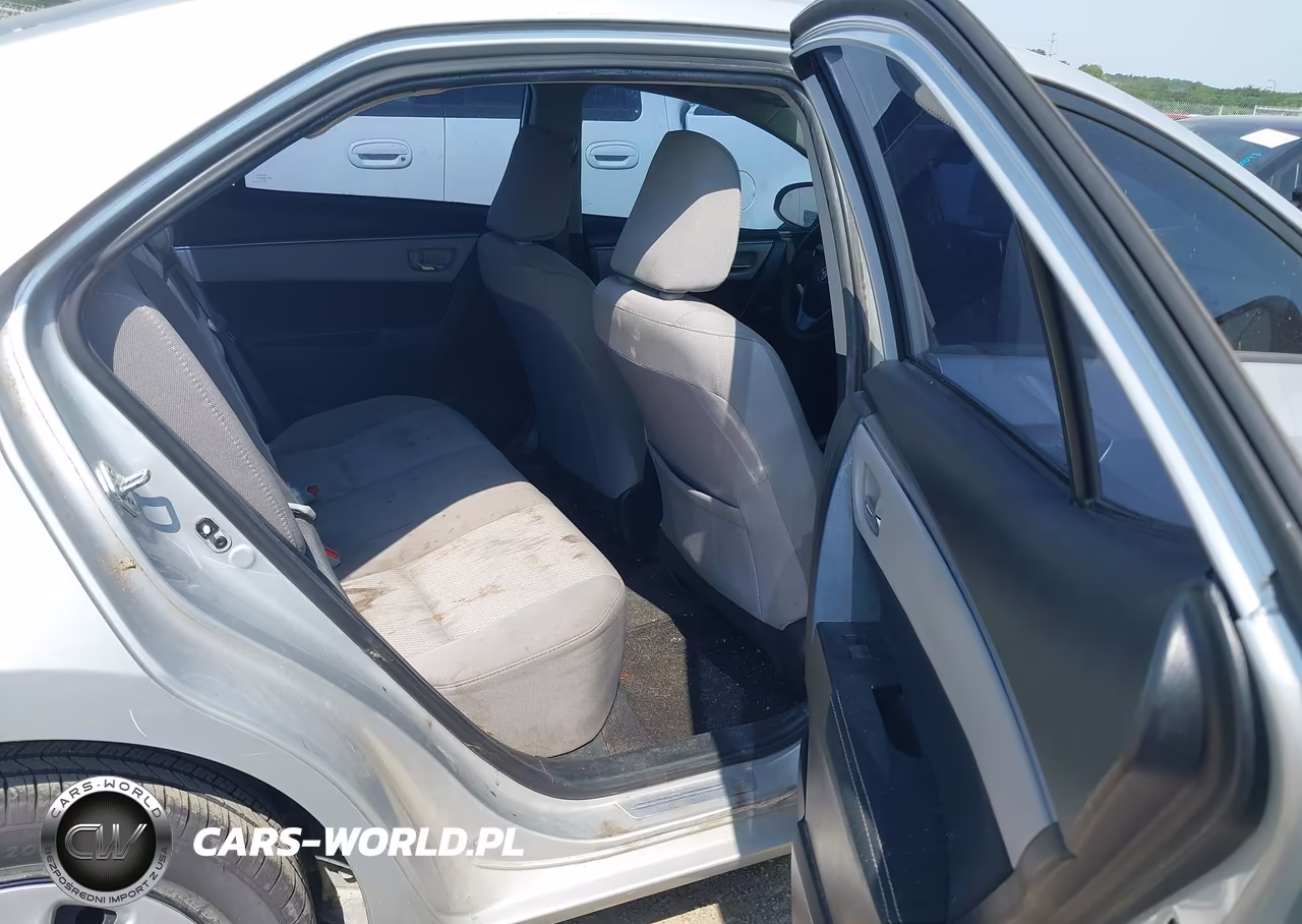 2015 Toyota Corolla Le VIN:5YFBURHEXFP329773 - 8